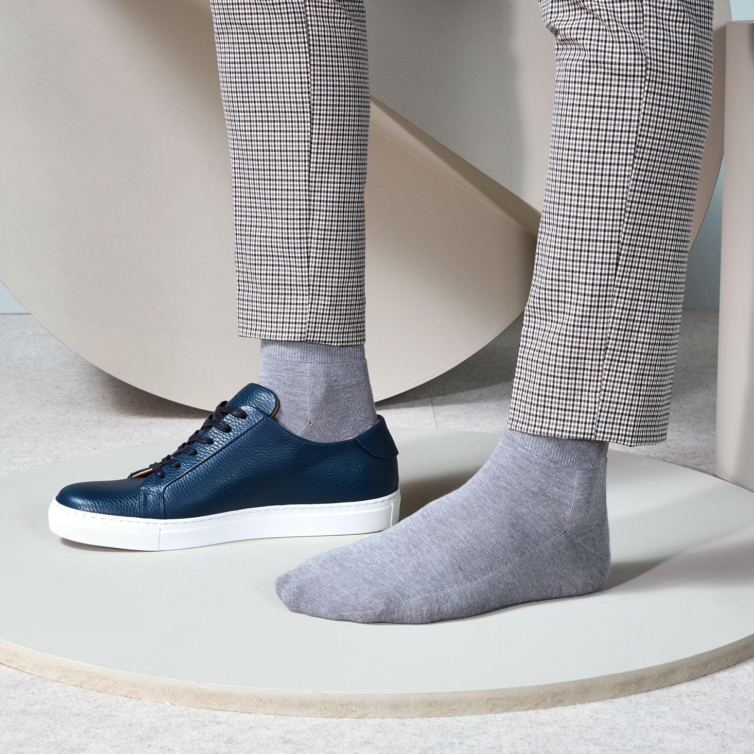 Regnsncox | High-Standard Cotton Pile Crew Socks with Comfortable Cushioning