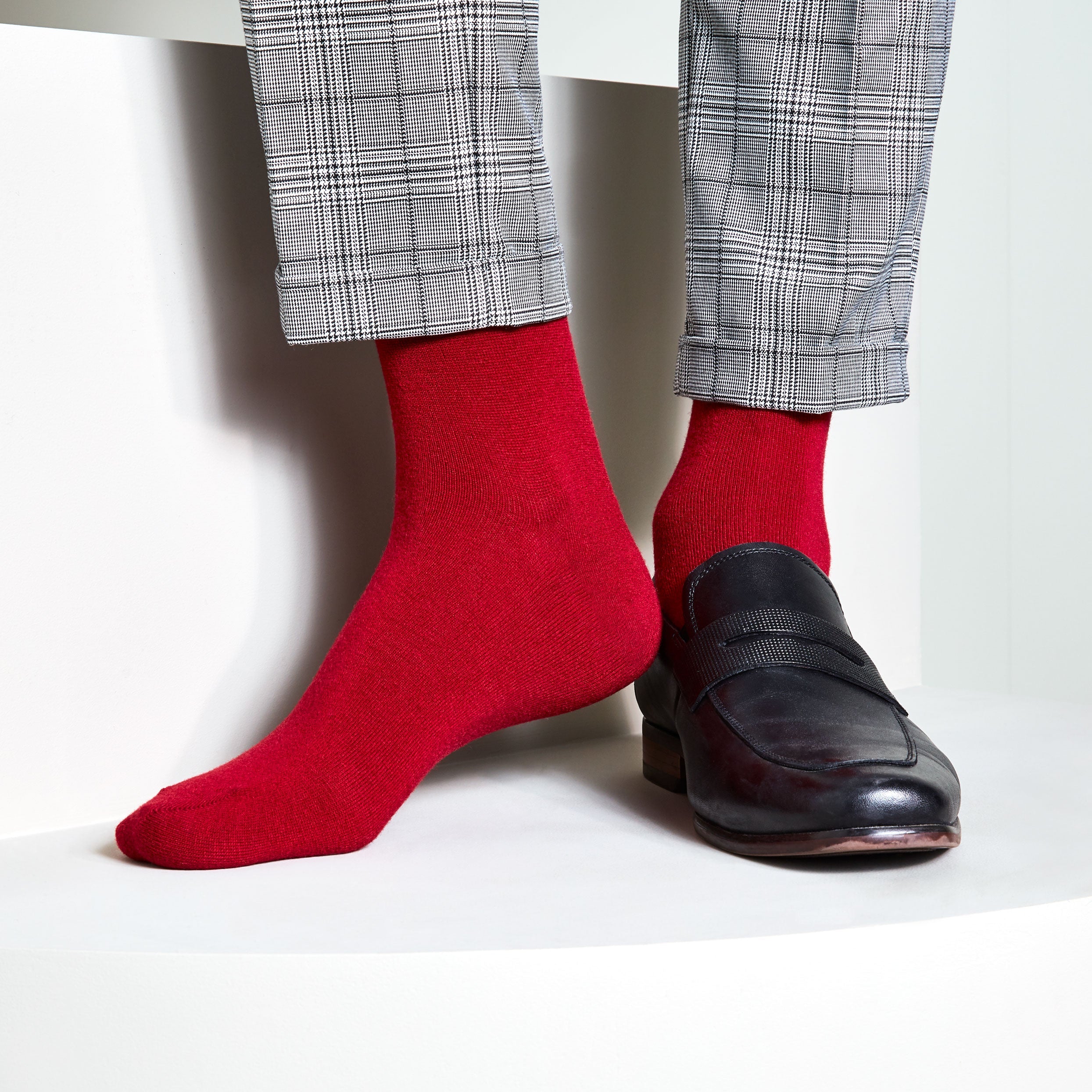 Regnsncox | Extra Fine Merino Crew Socks for Softness, Warmth & Durability