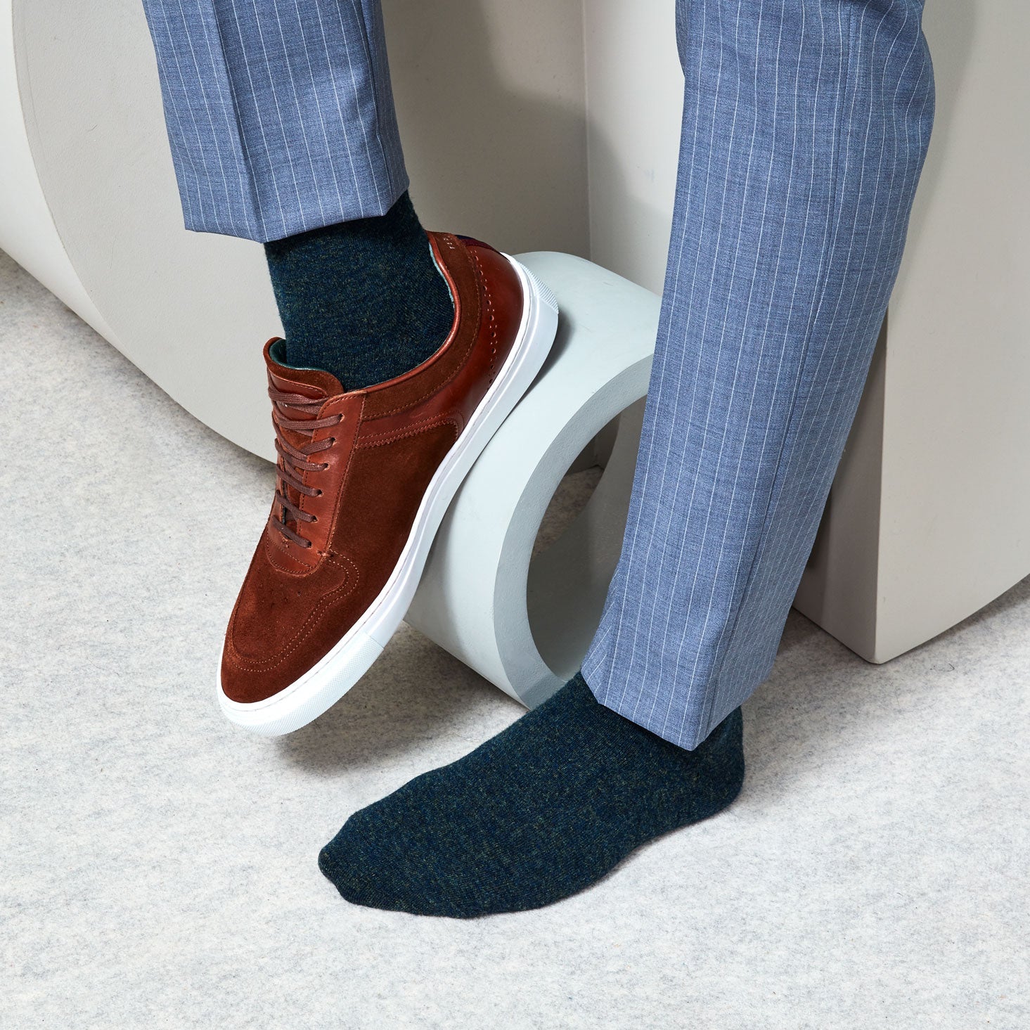 Regnsncox | Extra Fine Merino Crew Socks for Softness, Warmth & Durability