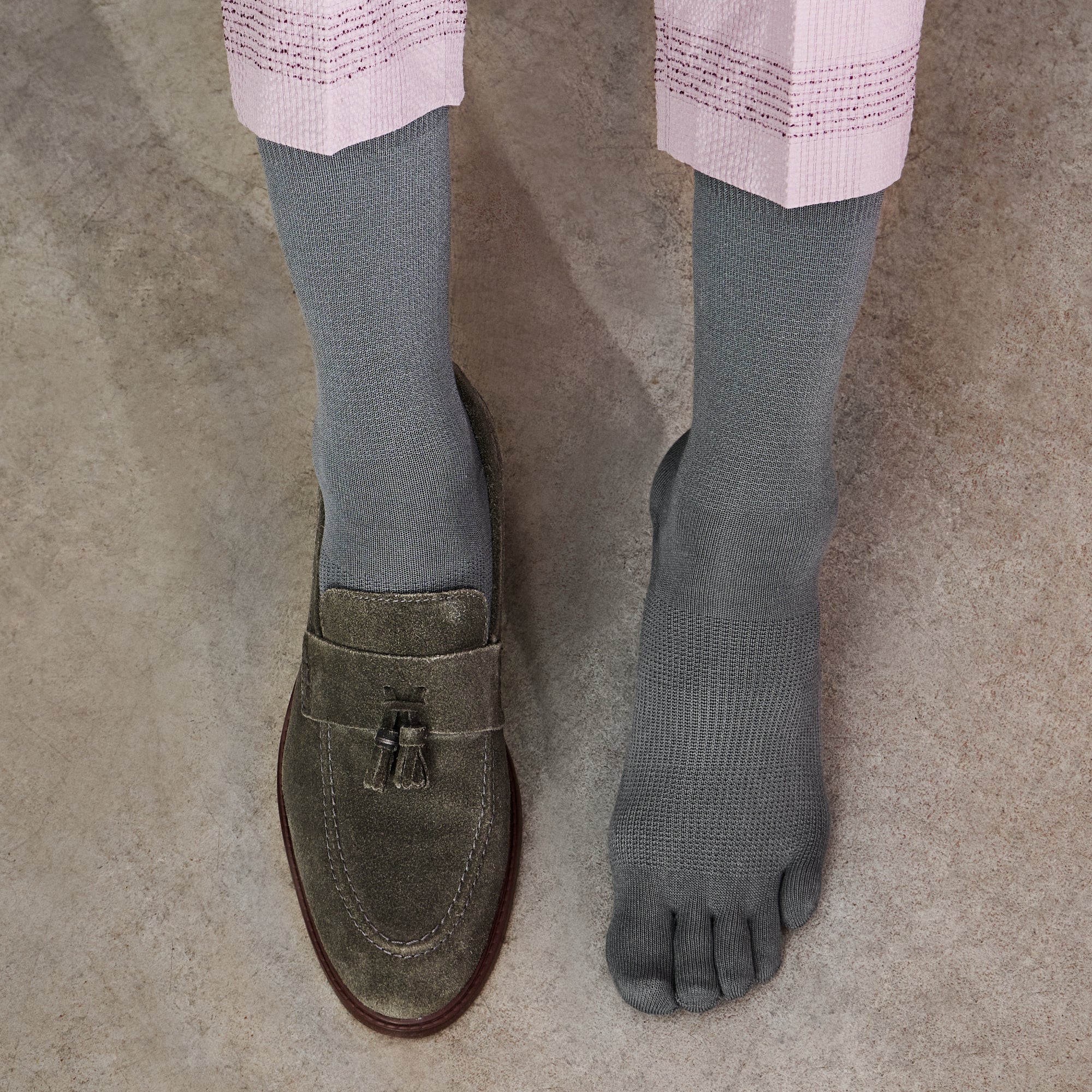 Regnsncox | Five-Toe Crew Socks with Soft-Fit Cuff and Breathable Yarn