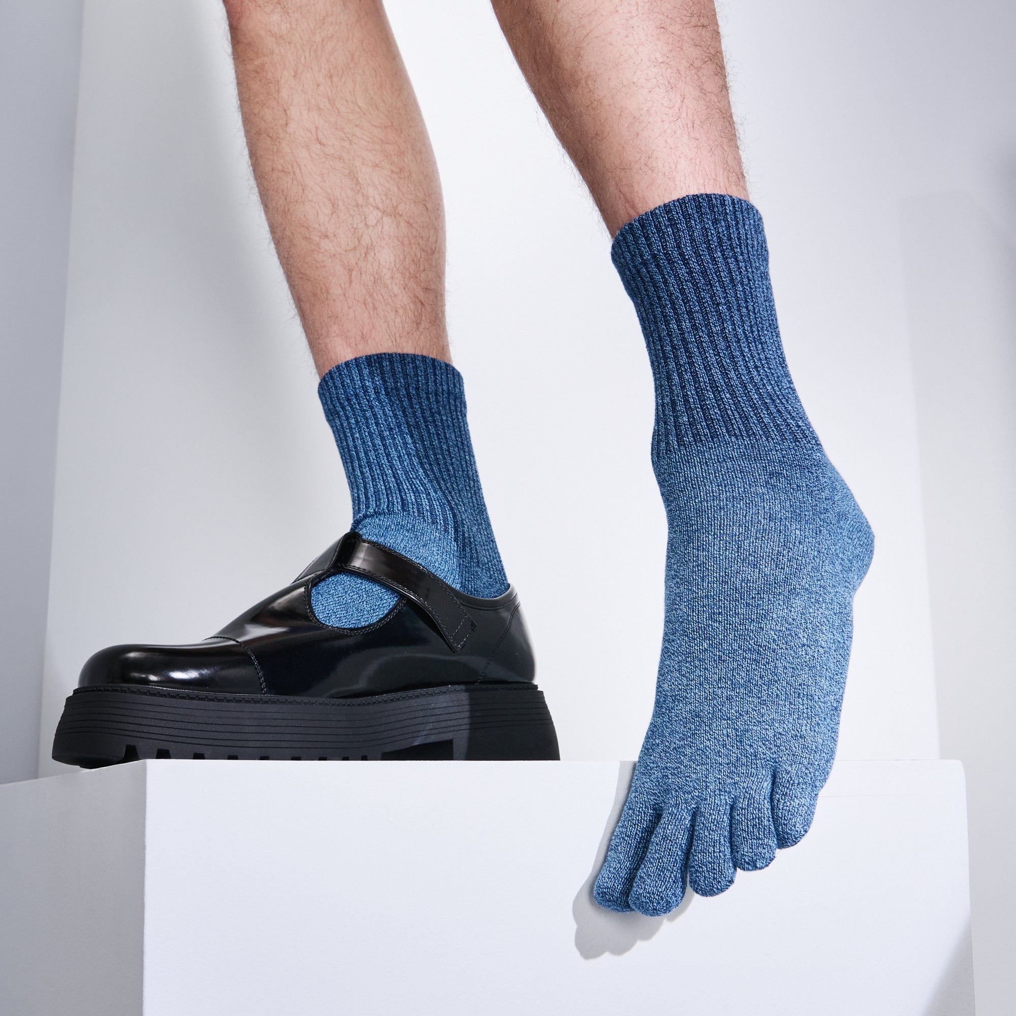 Regnsncox | Loose Cuff Five-Toe Cotton Crew Socks with Gentle Fit