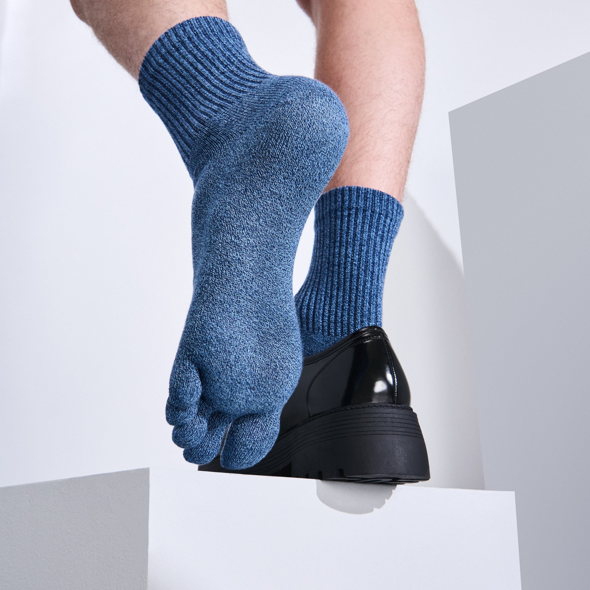 Regnsncox | Loose Cuff Five-Toe Cotton Crew Socks with Gentle Fit