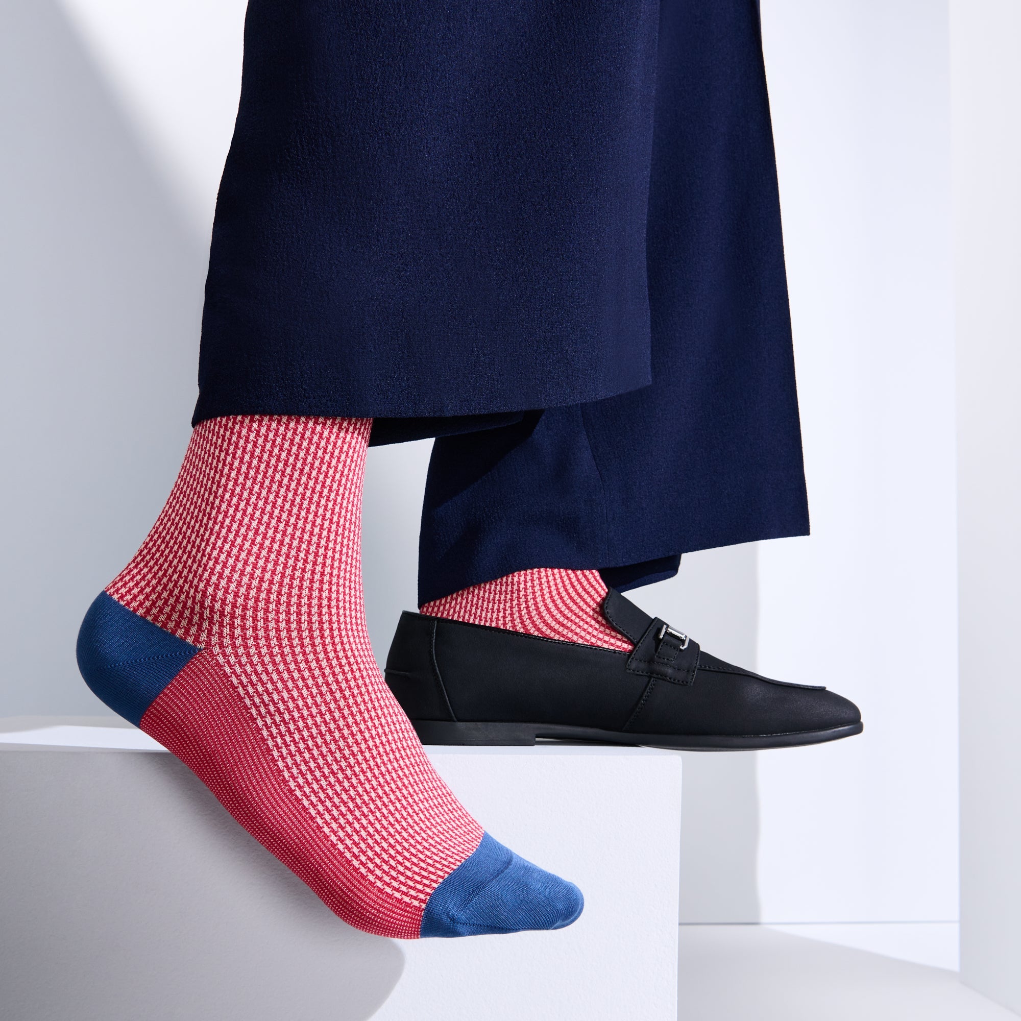 Regnsncox | Jacquard Pattern Cotton Crew Socks with Smooth Finish