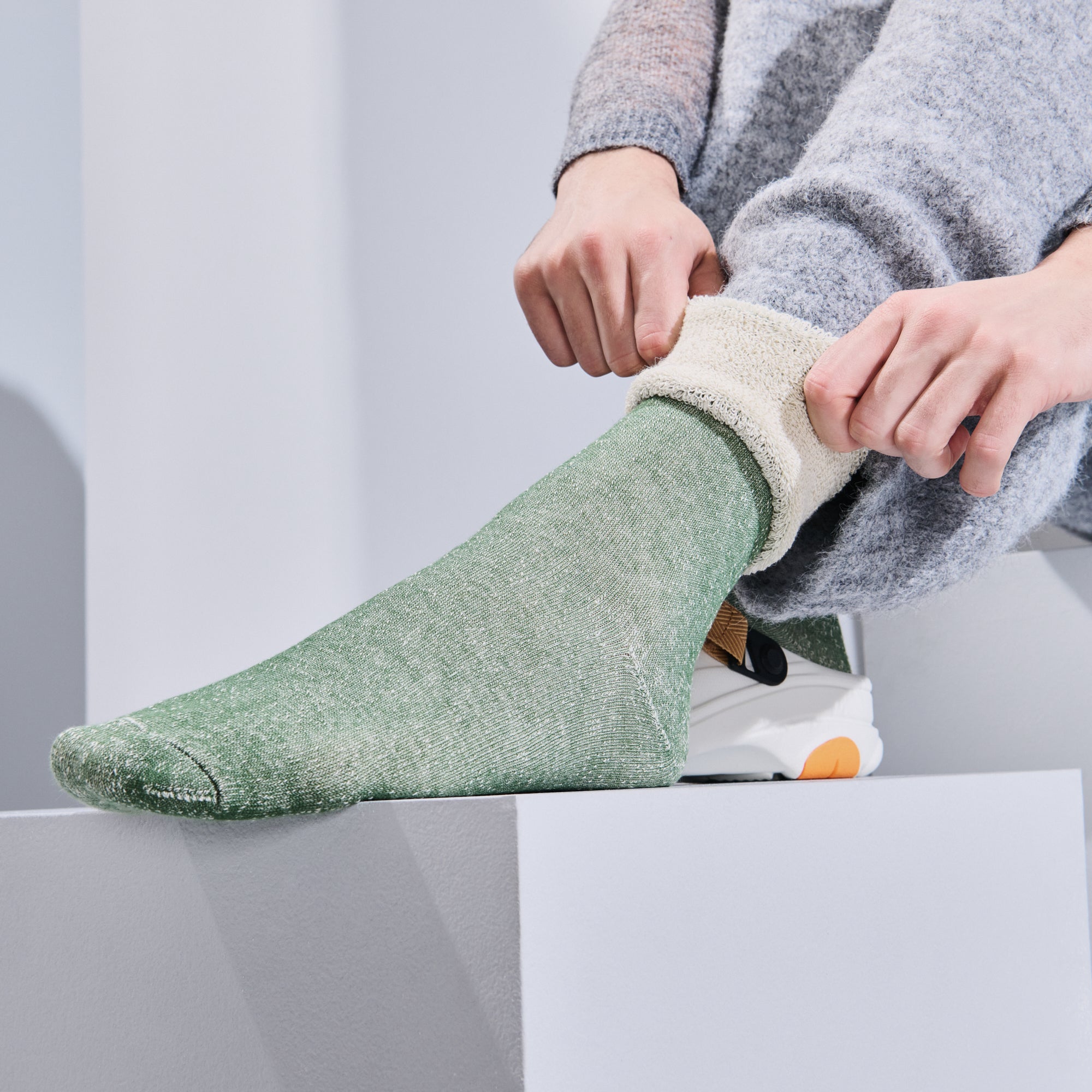 Regnsncox | Full-Pile Organic Cotton Lounge Crew Socks for Relaxed Home Wear