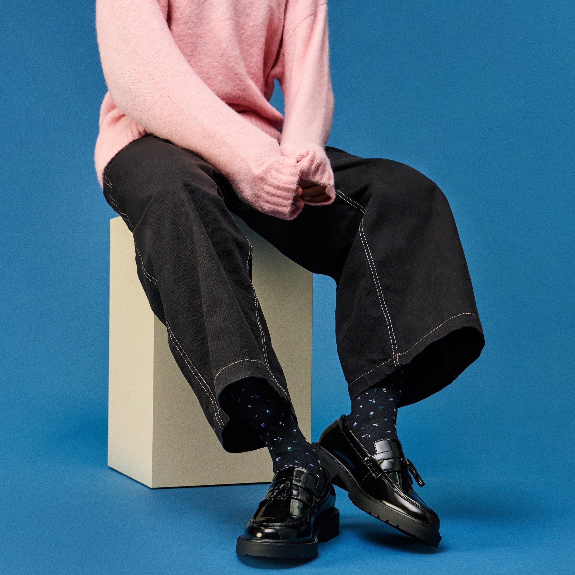 Regnsncox | Micro Floral Supima Cotton Crew Socks – Premium Cotton, Subtle Floral Design