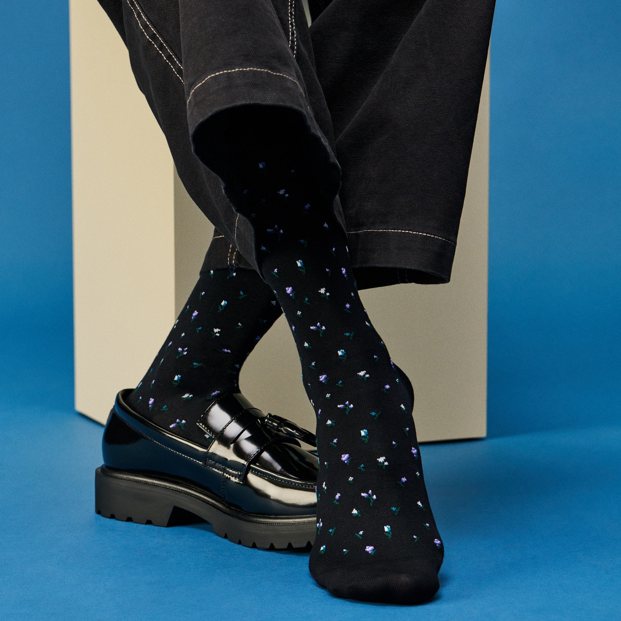 Regnsncox | Micro Floral Supima Cotton Crew Socks – Premium Cotton, Subtle Floral Design