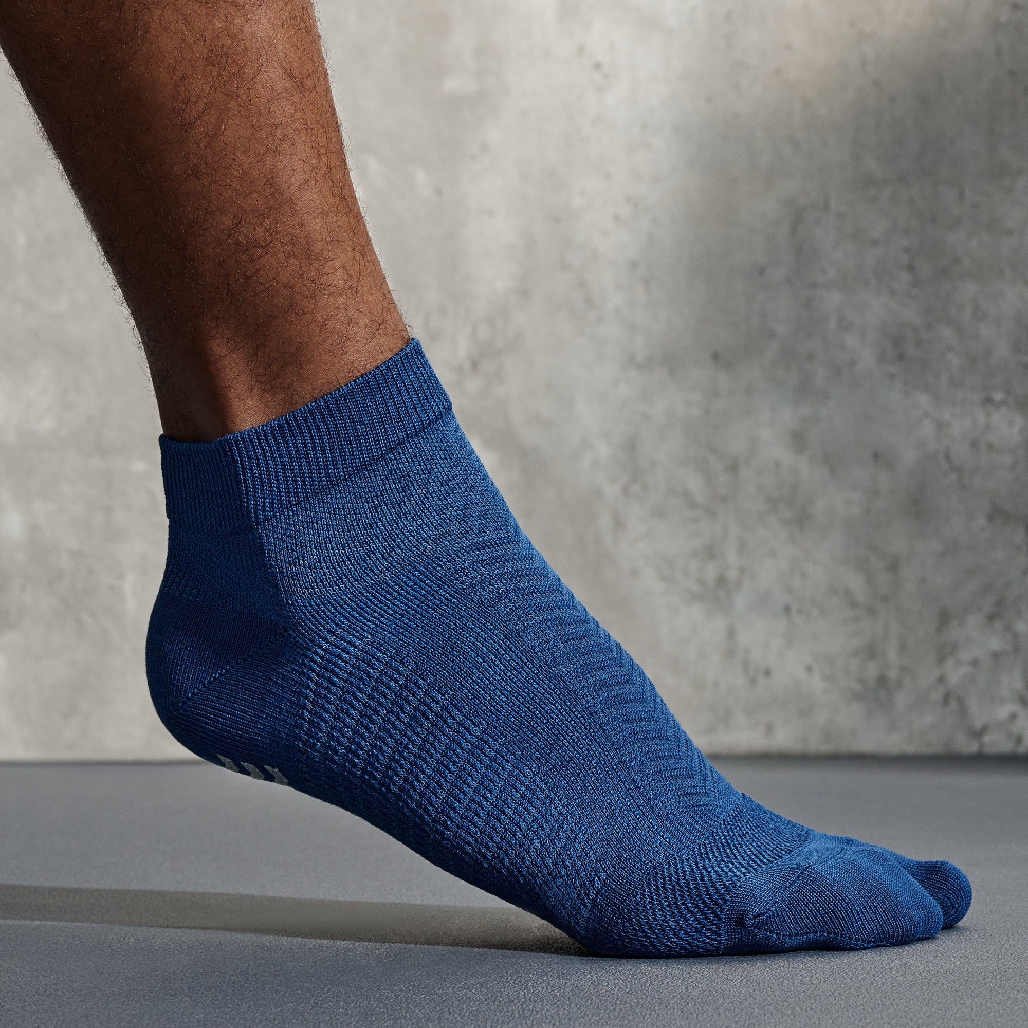Regnsncox | Performance Tabi Running Socks with 3D Fit and Grip Sole