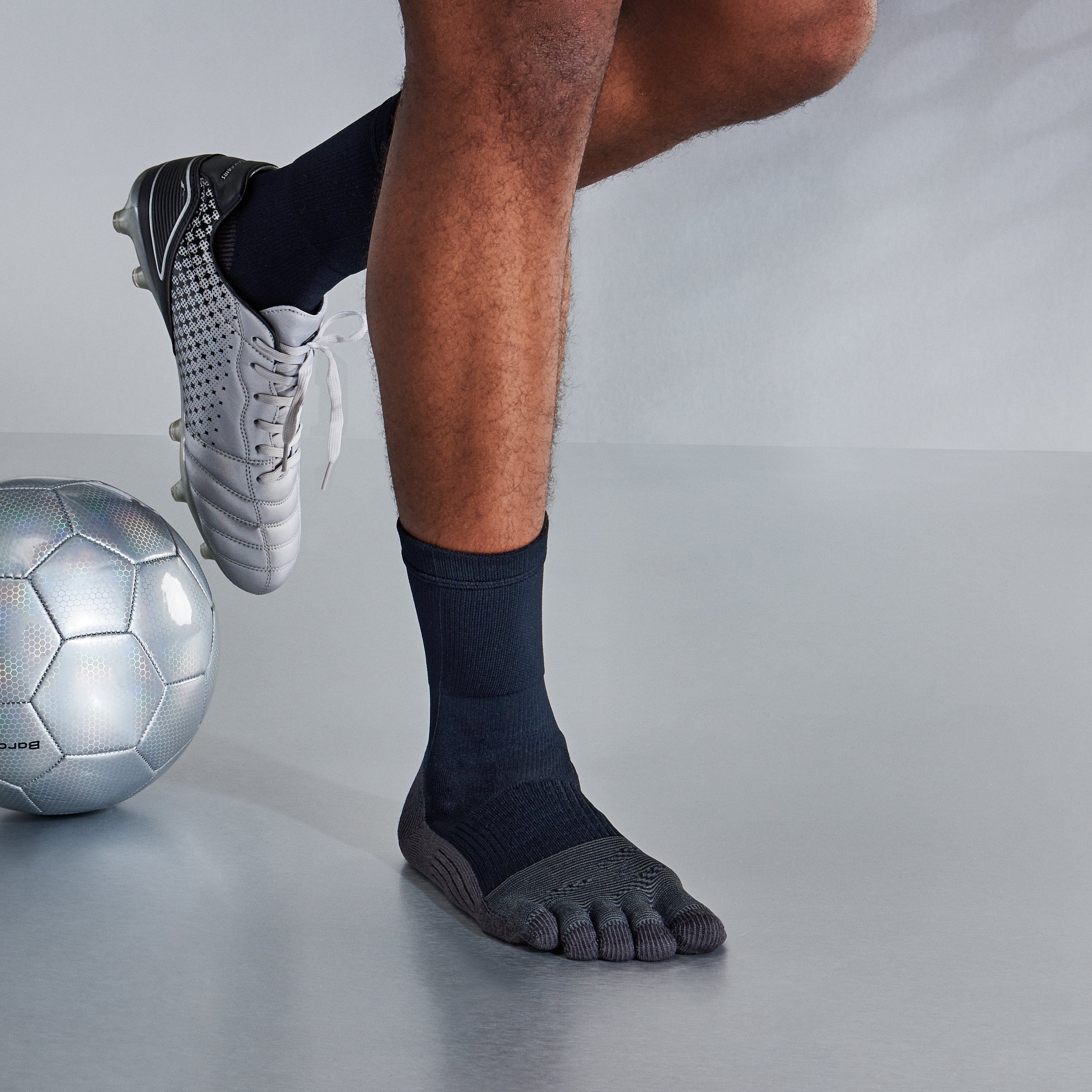 Regnsncox | Soccer/Football Toe Crew Socks with Arch Support and Durability