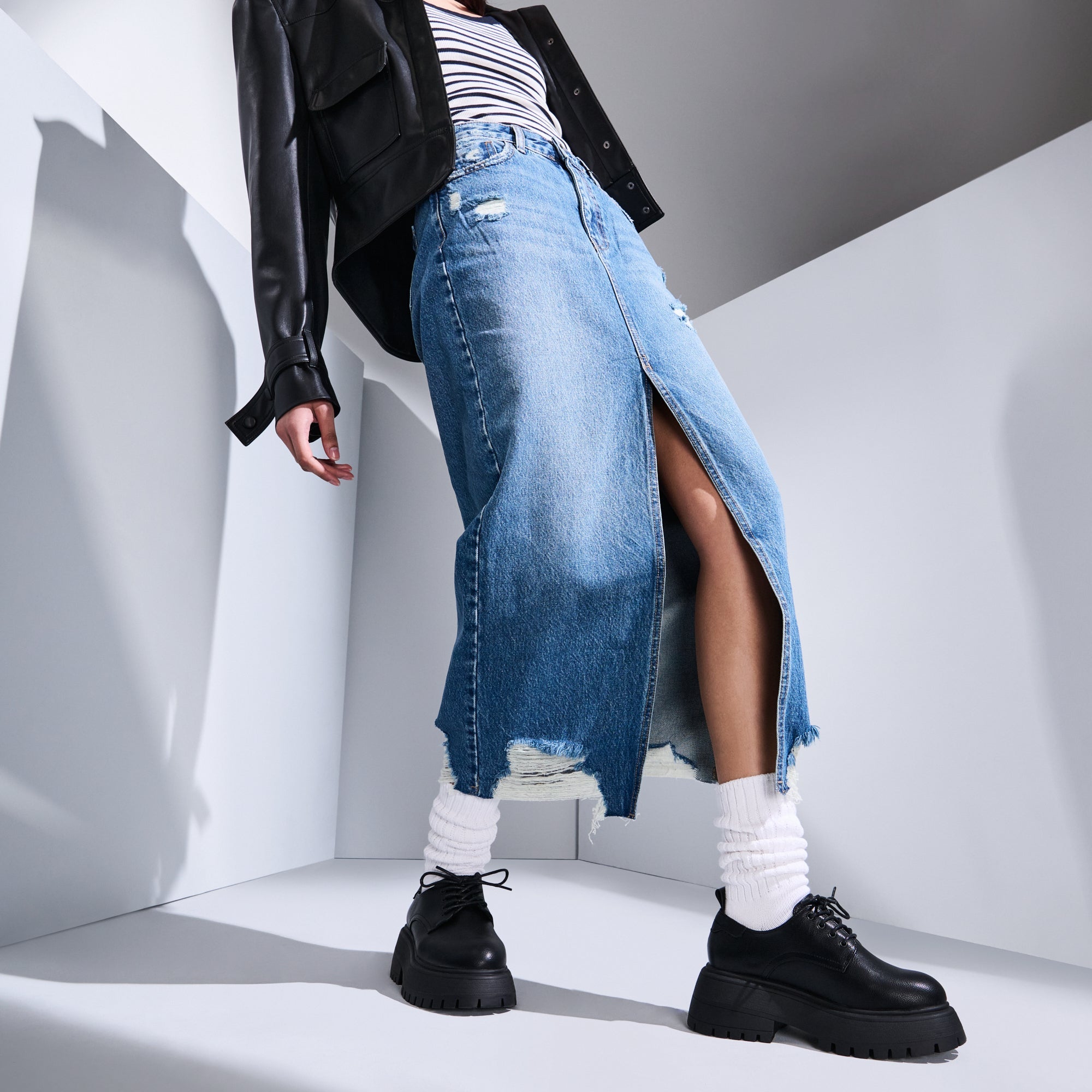 Regnsncox | Organic Cotton Ribbed Crew Socks with Relaxed Vintage Texture