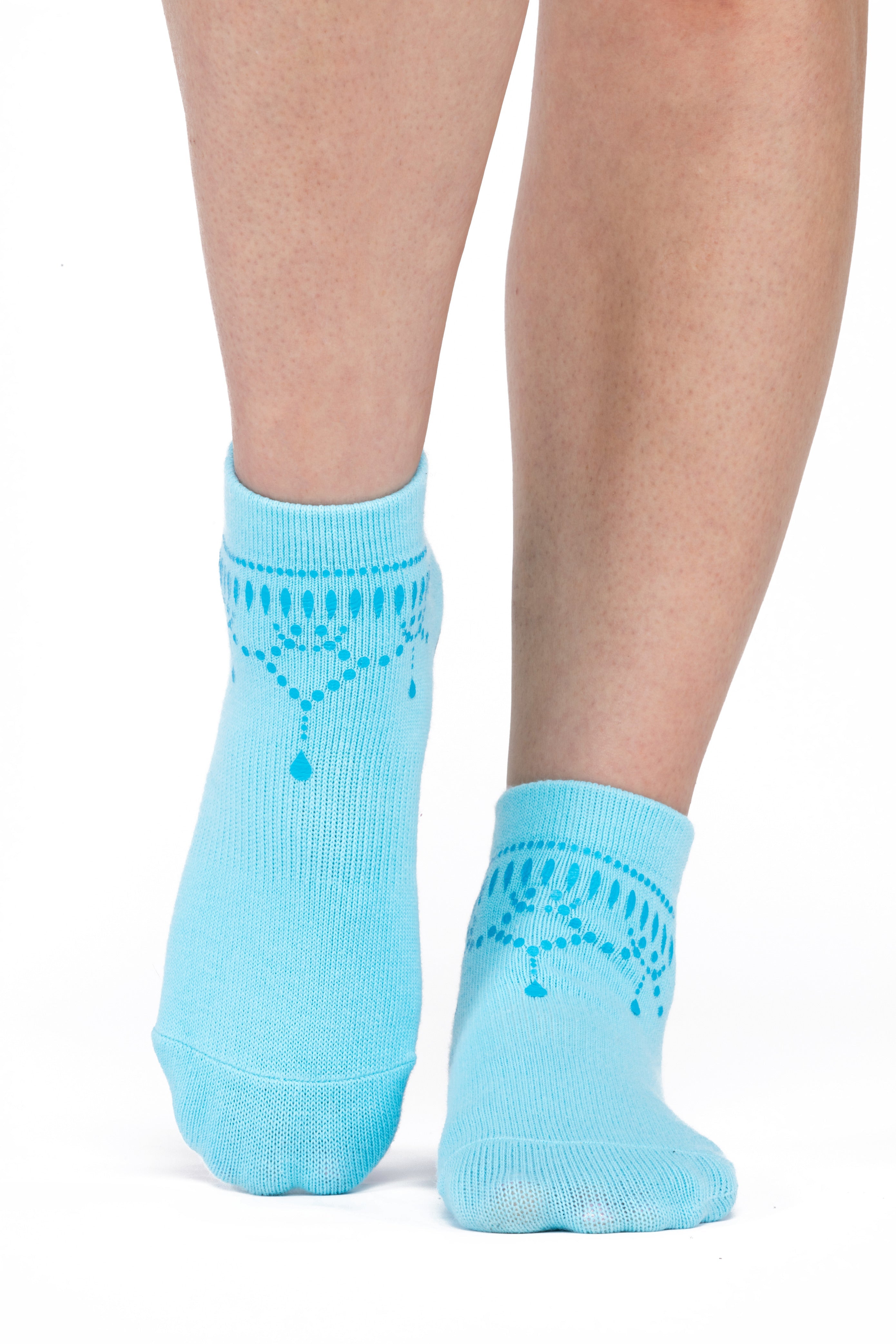 Regnsncox | Anklet-Style Indoor Grip Socks with Foil Jewelry Print