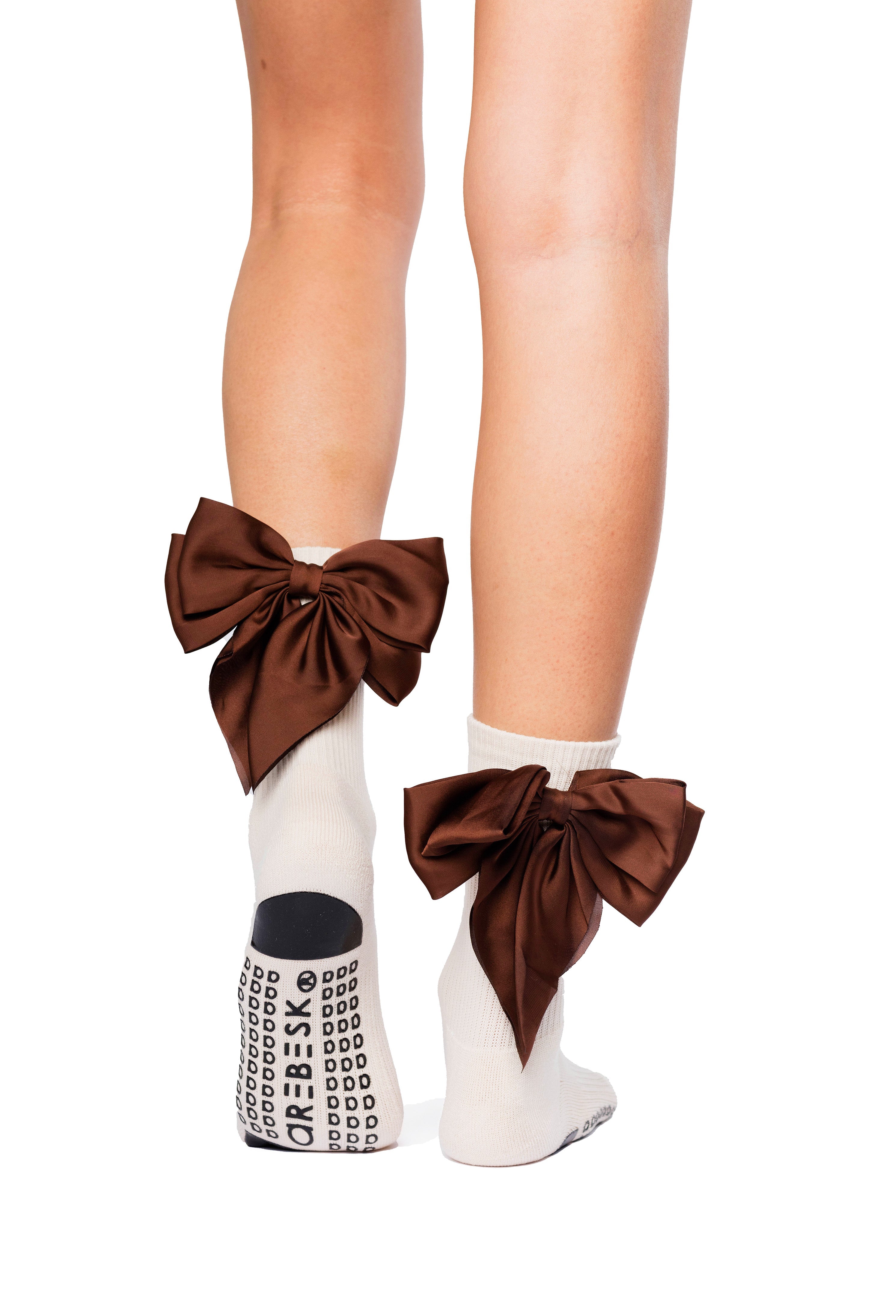 Regnsncox | Women’s Crew Grip Socks with Bow Detail