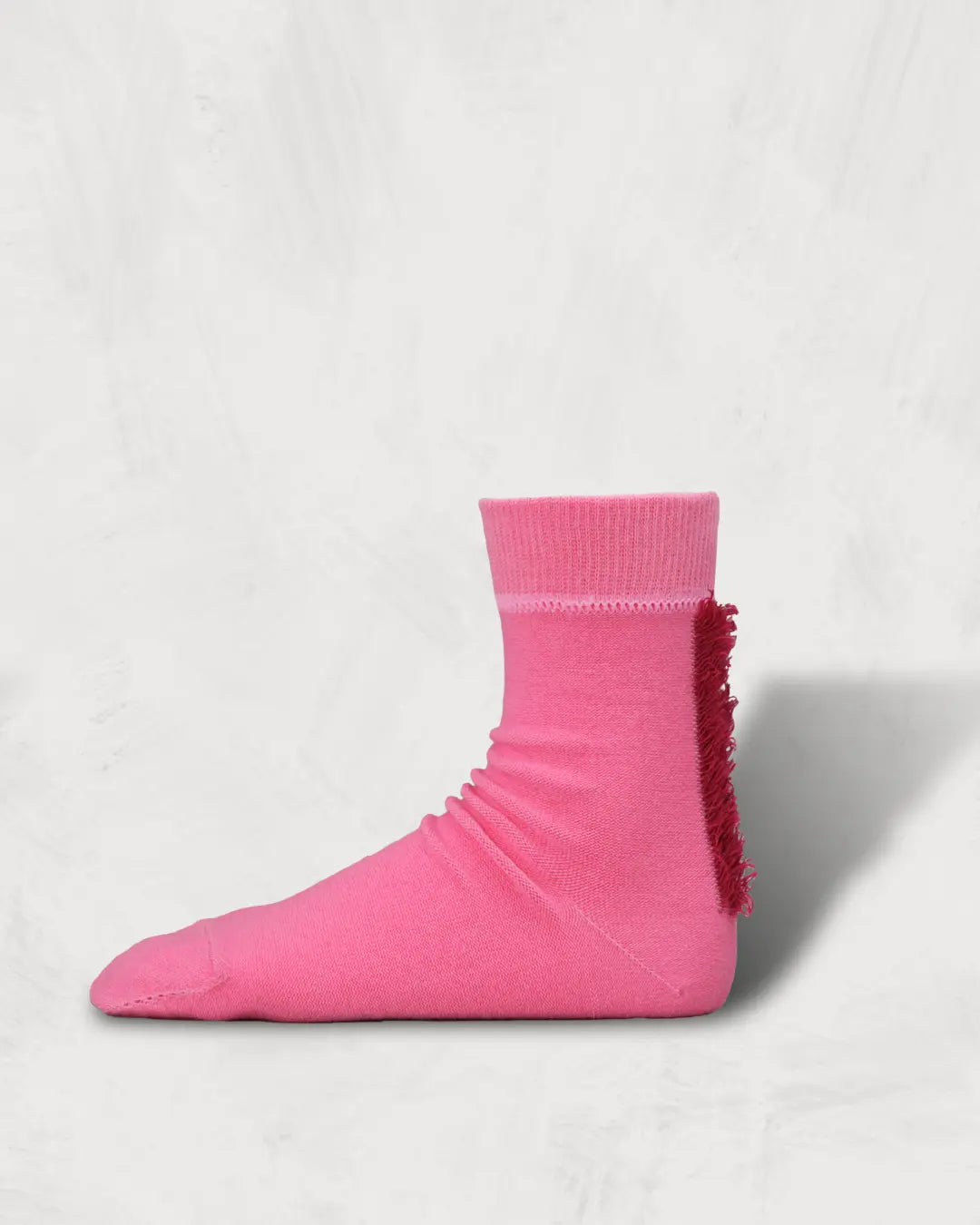 Regnsncox | Split-Toe Socks with Mohawk-Inspired Back Leg Design