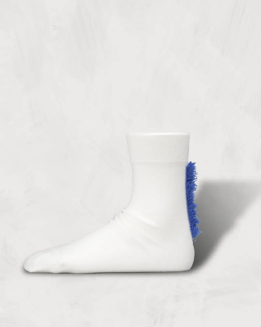 Regnsncox | Split-Toe Socks with Mohawk-Inspired Back Leg Design