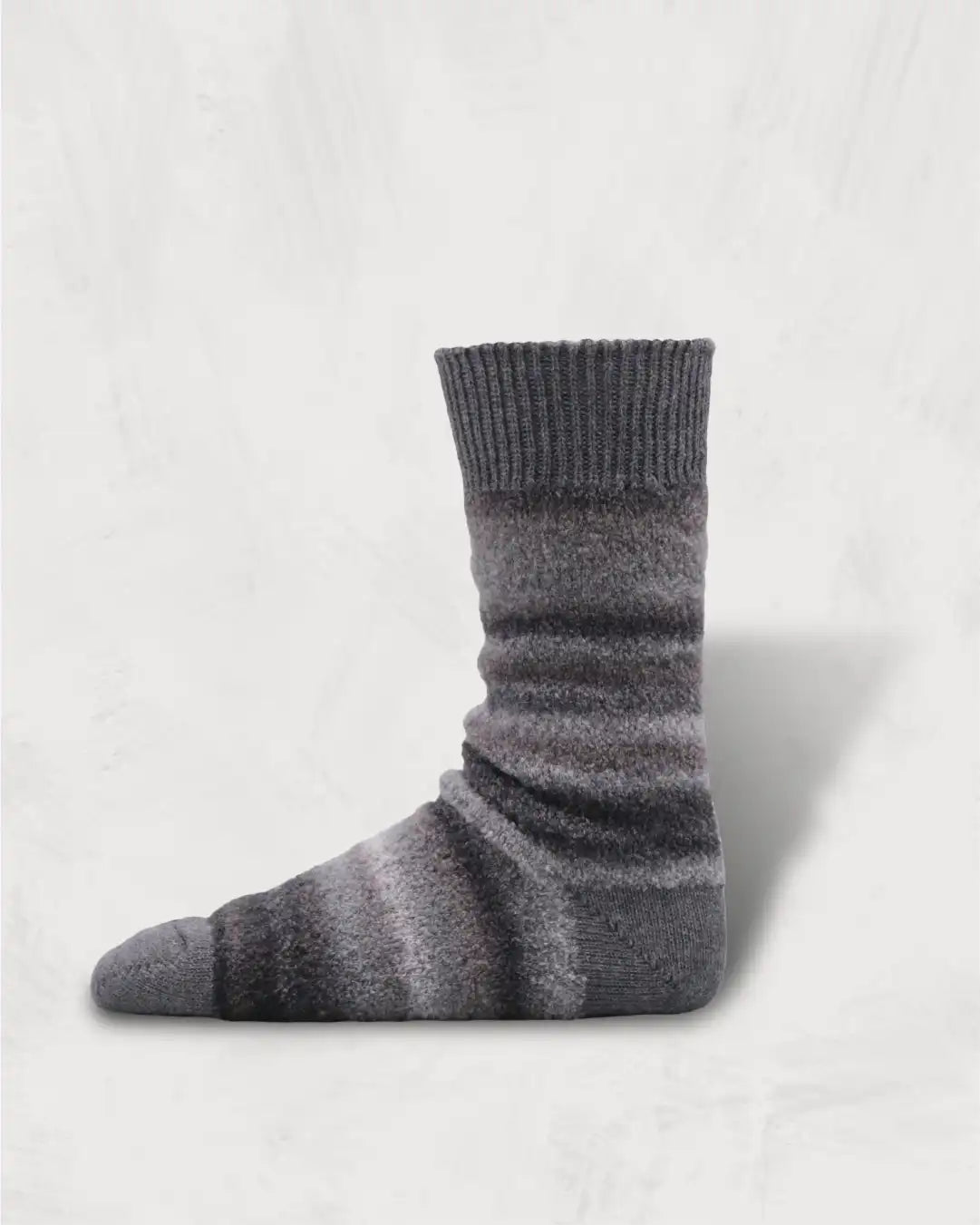Regnsncox | Alpaca Bouclé Socks with Ombre-Dyed Yarn and Voluminous Texture