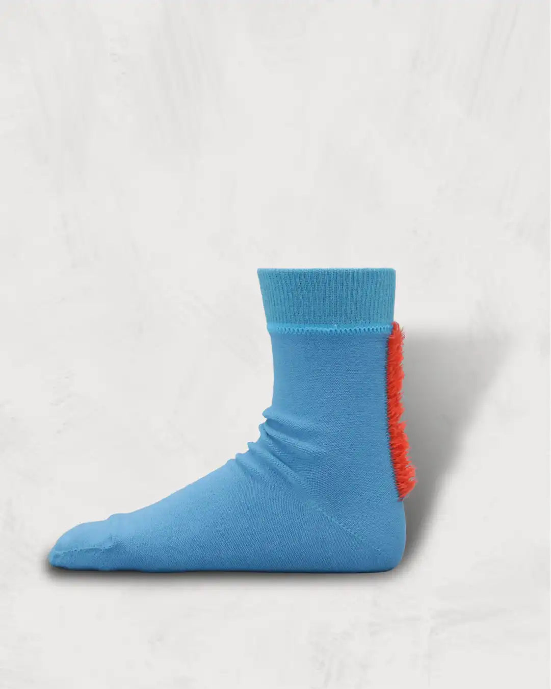 Regnsncox | Split-Toe Socks with Mohawk-Inspired Back Detail