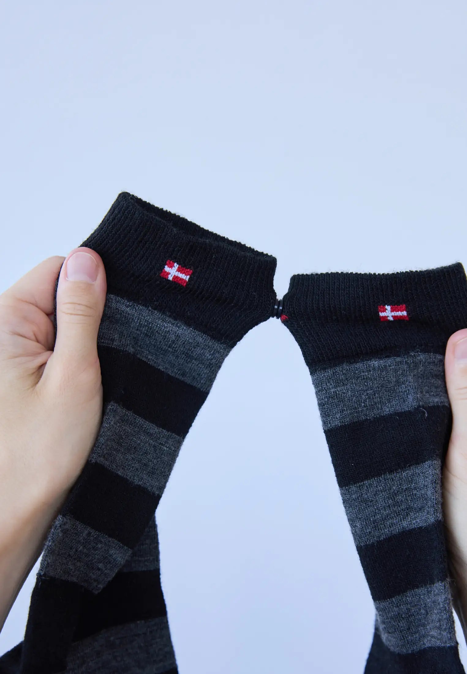Regnsncox | Merino Wool Dress Socks with Button for Organized Comfort