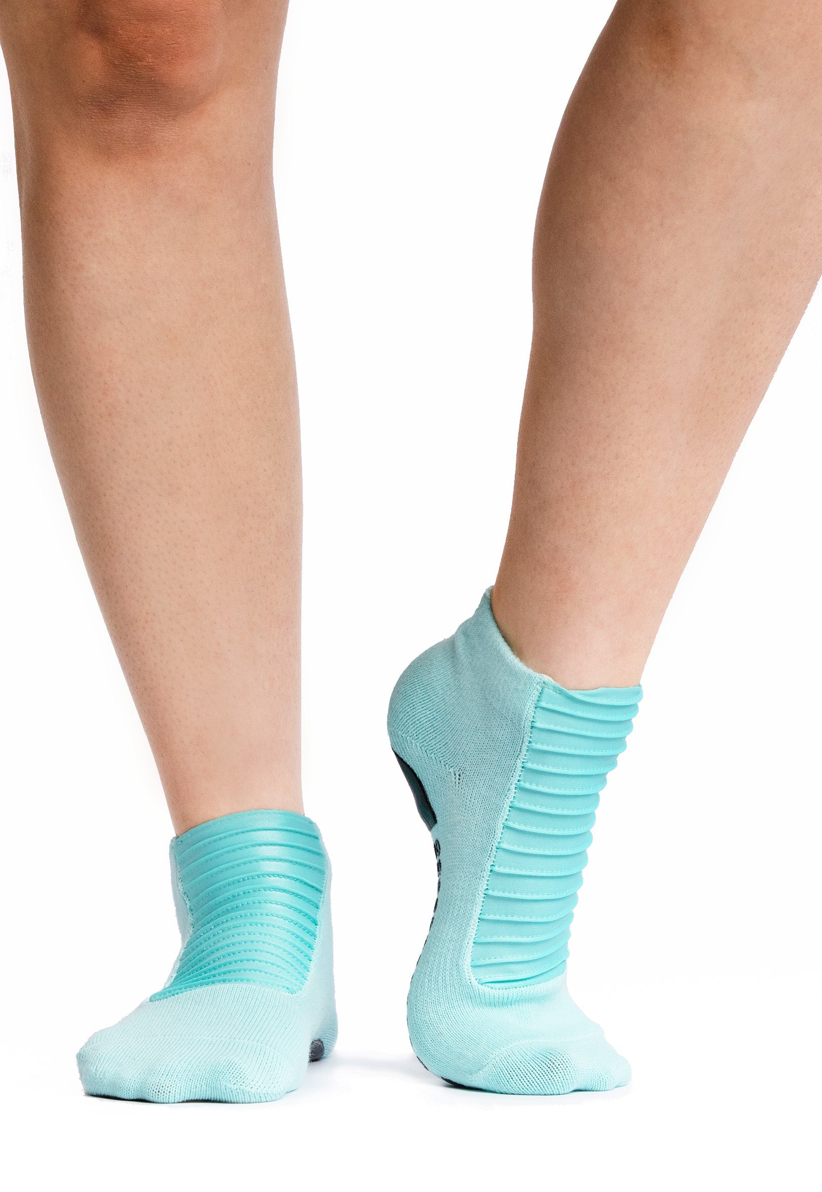 Regnsncox | Closed Toe Grip Socks with Pleated Interior Panels  Moto Closed Toe Grip Sock