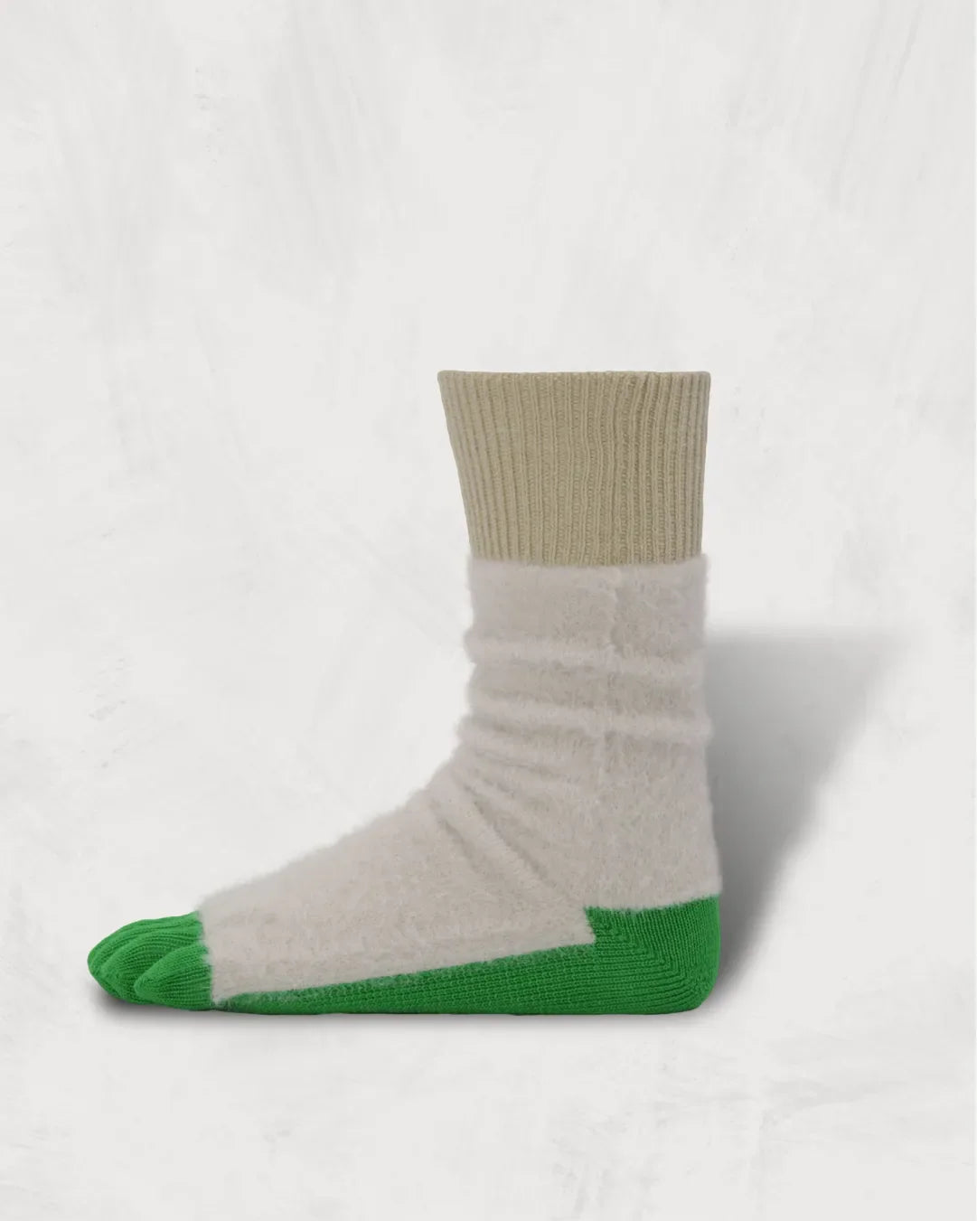 Regnsncox | Artistic Five-Toe Socks Inspired by Primate Foot Form
