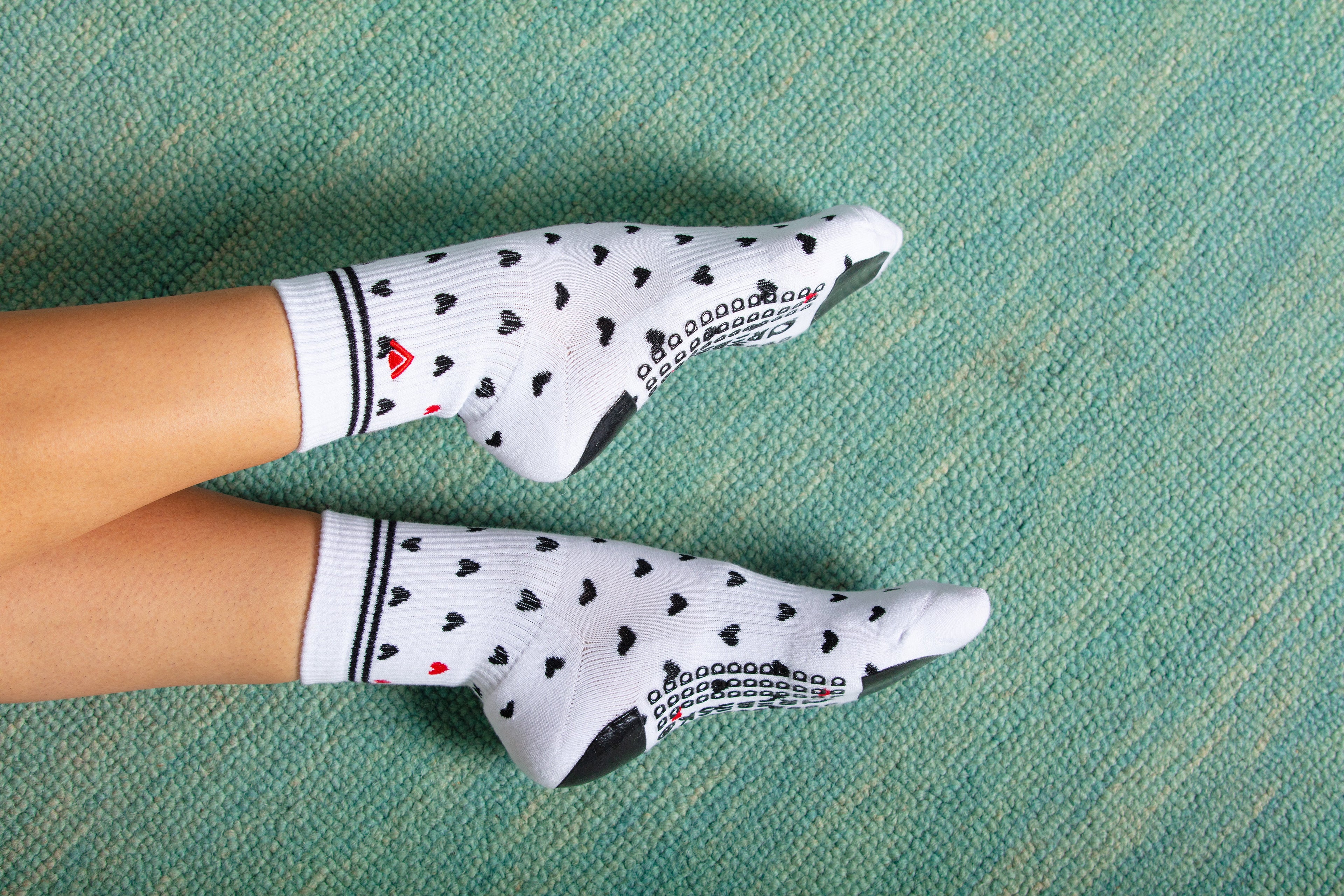 Regnsncox | Women’s Classic Crew Grip Socks with Stripe Detail