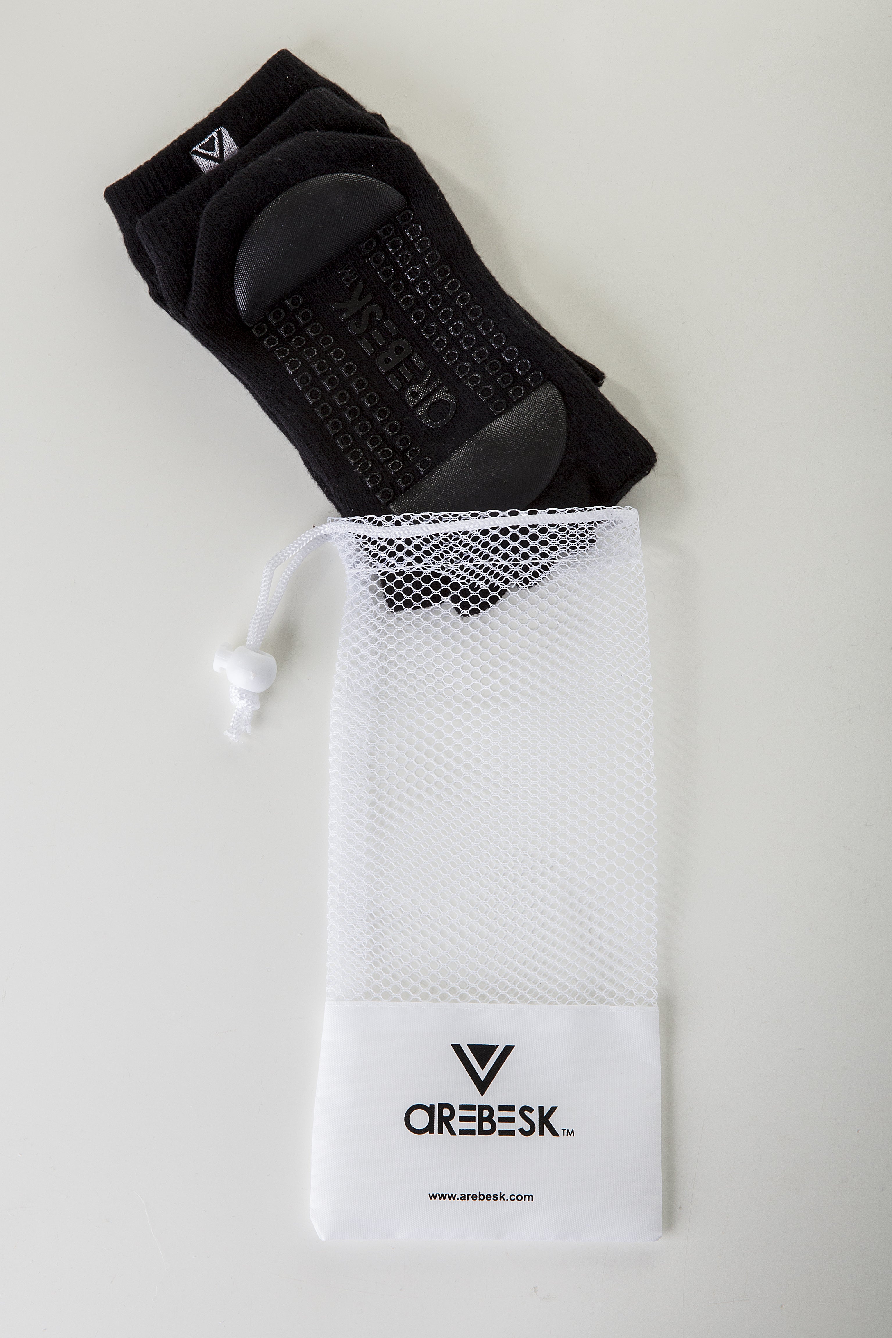 Regnsncox | Women’s Open Toe Grip Socks with Circular Mesh Panel