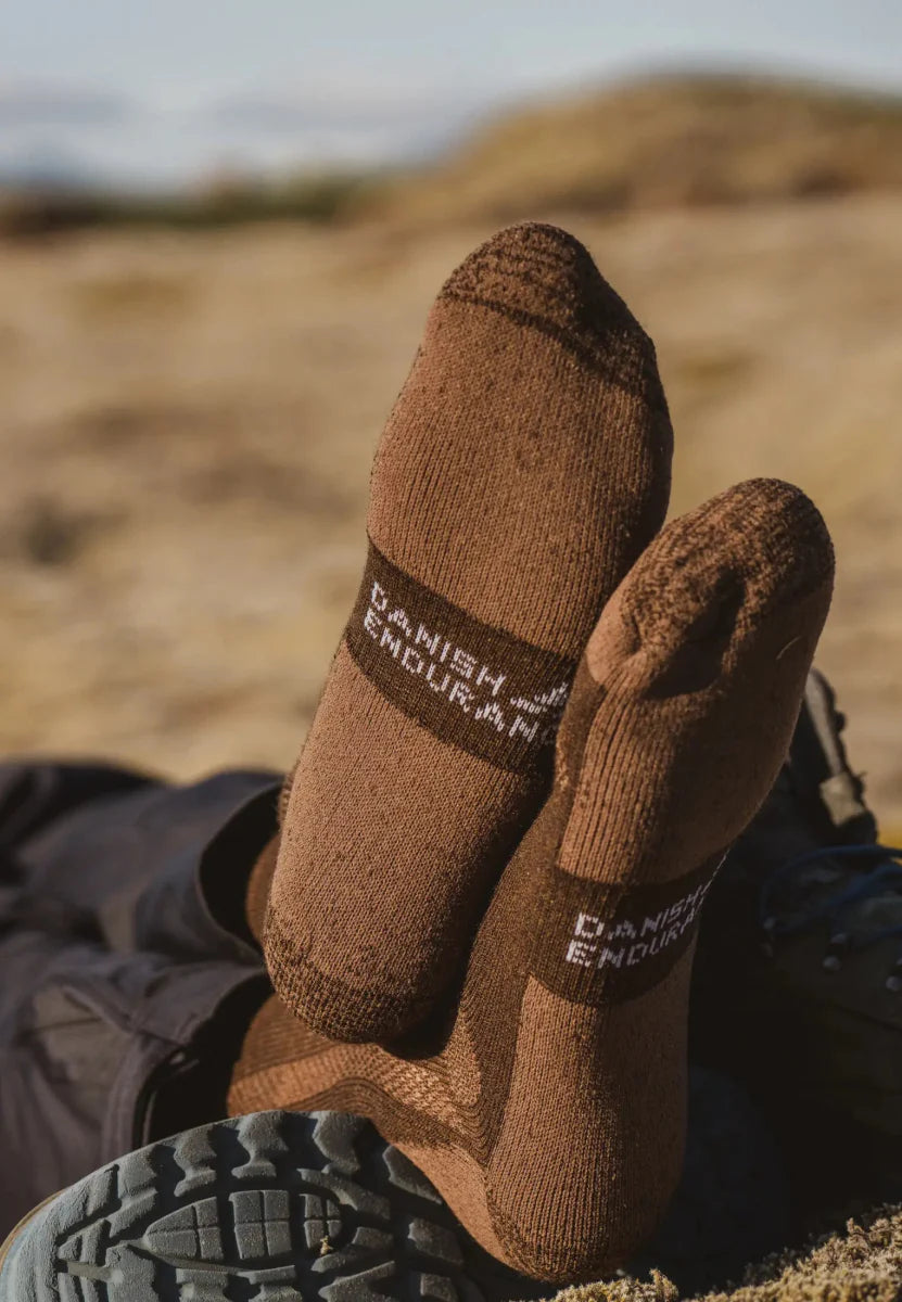 Regnsncox | Merino Wool Blend Hiking Crew Socks for Outdoor Wear