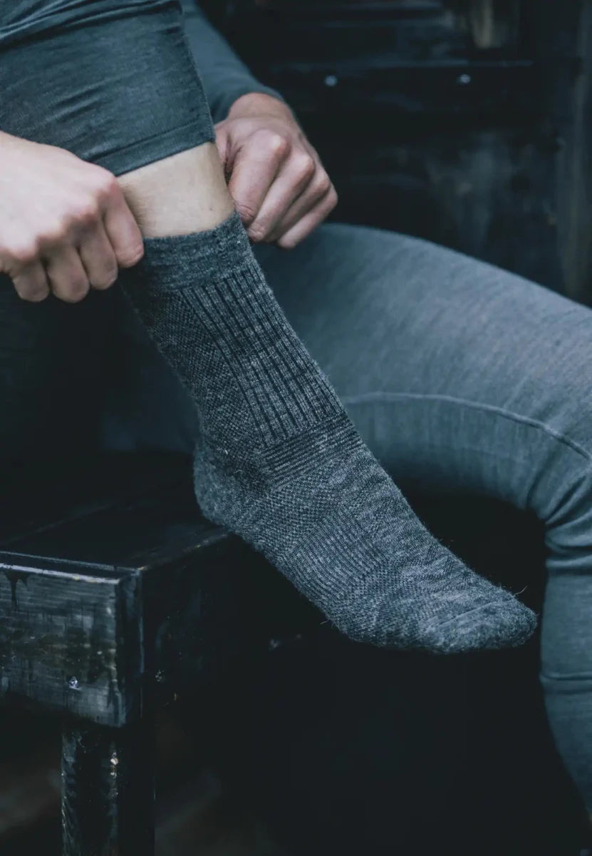Regnsncox | Lightweight Merino Wool Blend Hiking Crew Socks