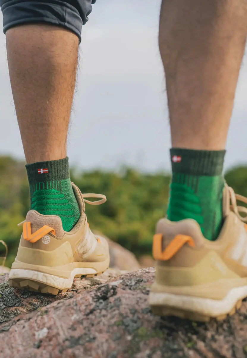 Regnsncox | Low-Cut Merino Wool Hiking Socks for Comfortable Trails