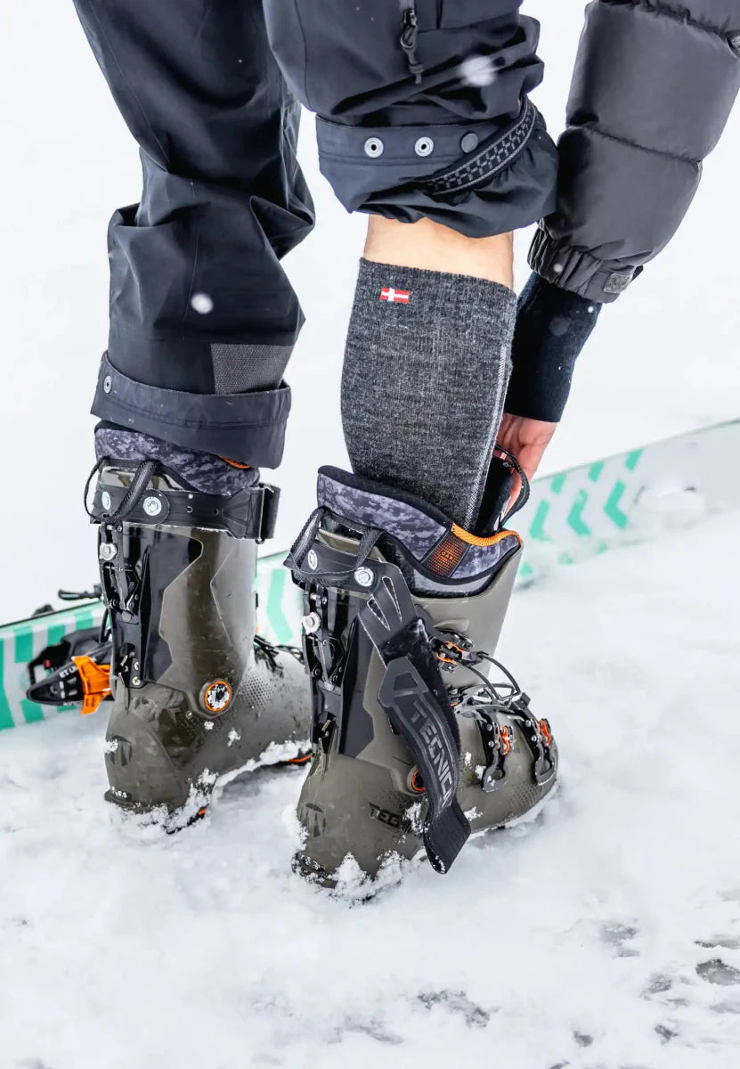 Regnsncox | Merino Wool Ski Crew Socks for Winter Sports