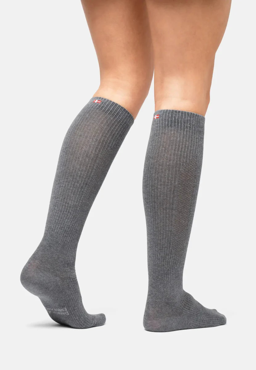Regnsncox | Organic Cotton Graduated Compression Crew Socks for Daily Wear
