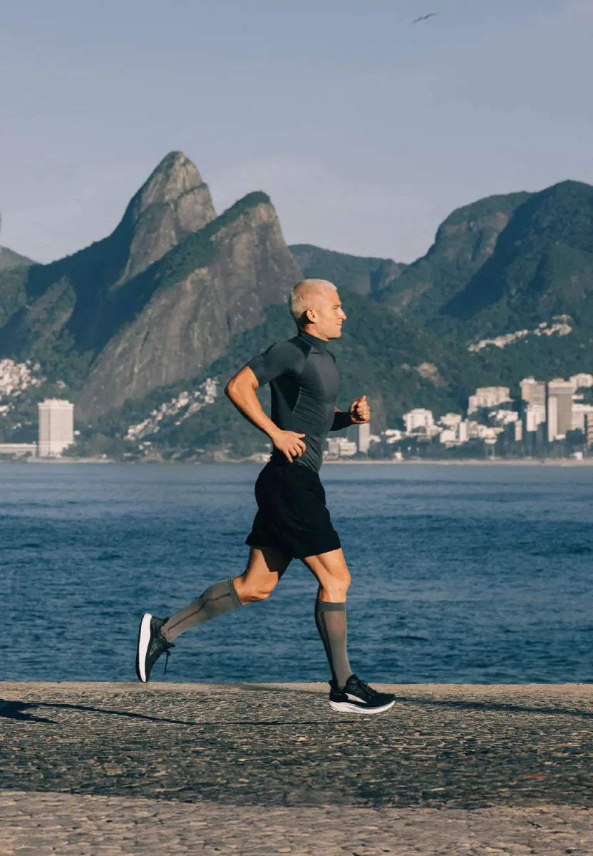 Regnsncox | Graduated Compression Crew Socks for Sports and Daily Wear